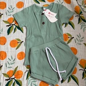 9-12 Month Ribbed Short Set NWT